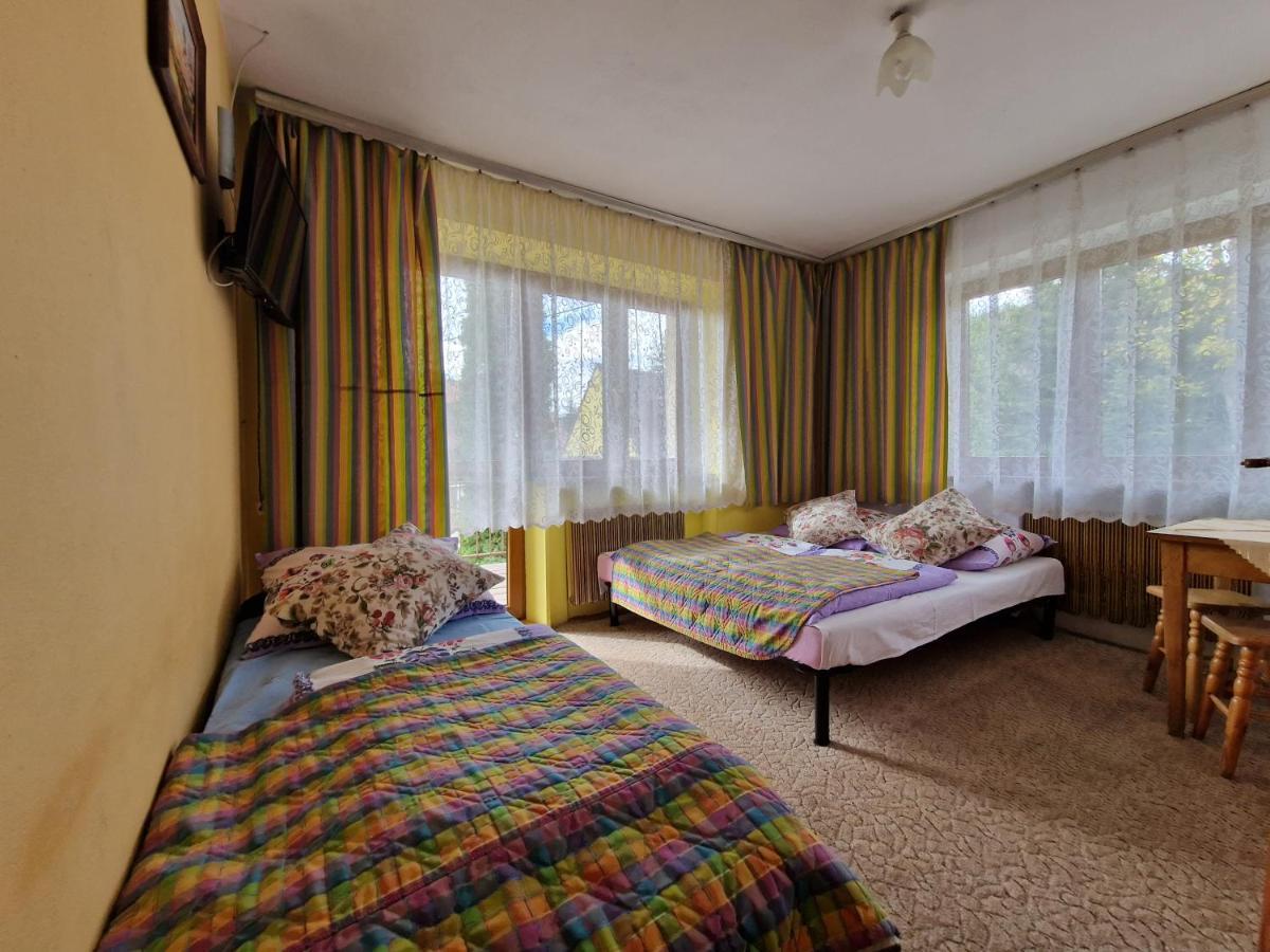 Pokoje Goscinne U Landy Poronin Bagian luar foto